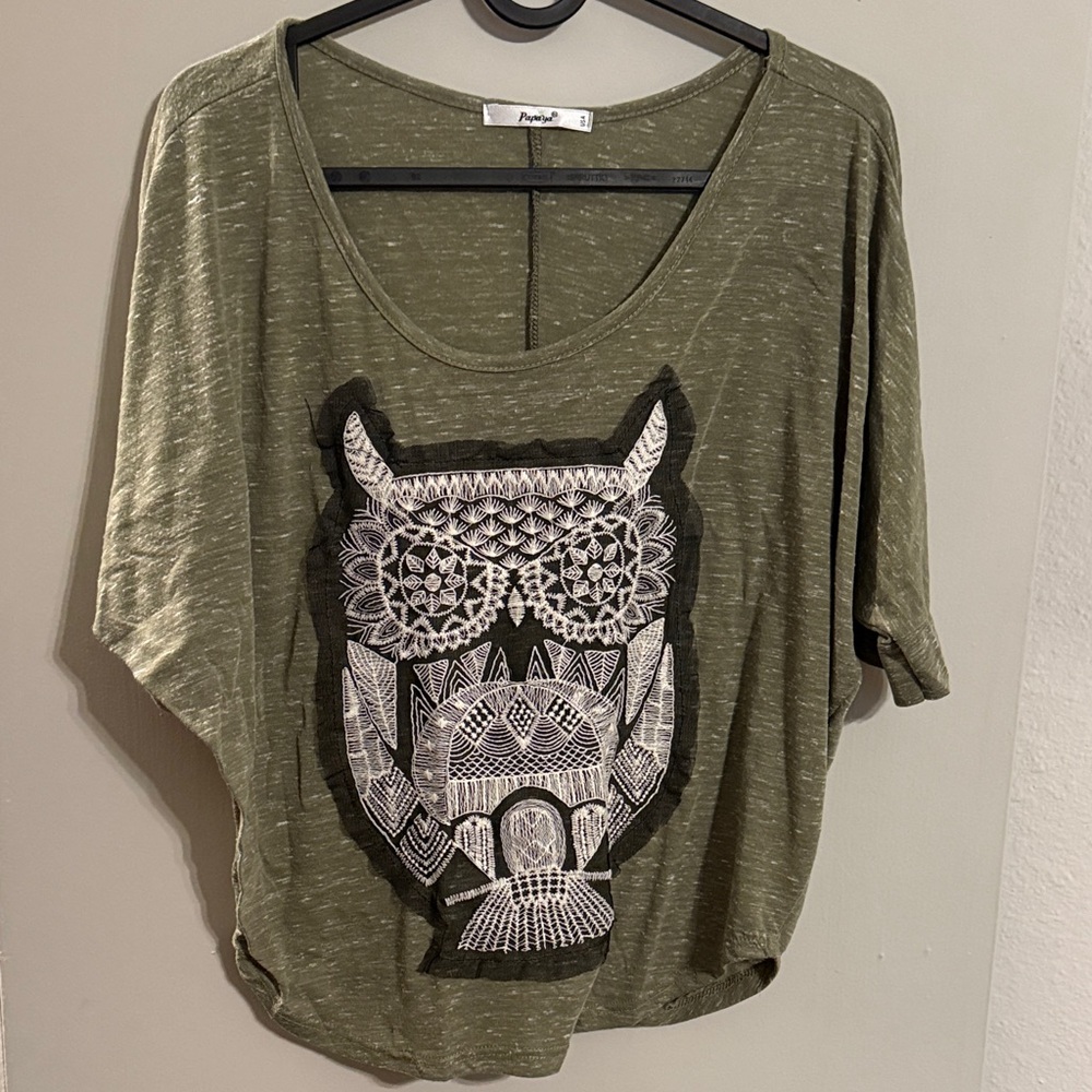 Papaya Olive Green Short-Sleeve Owl Graphic Top